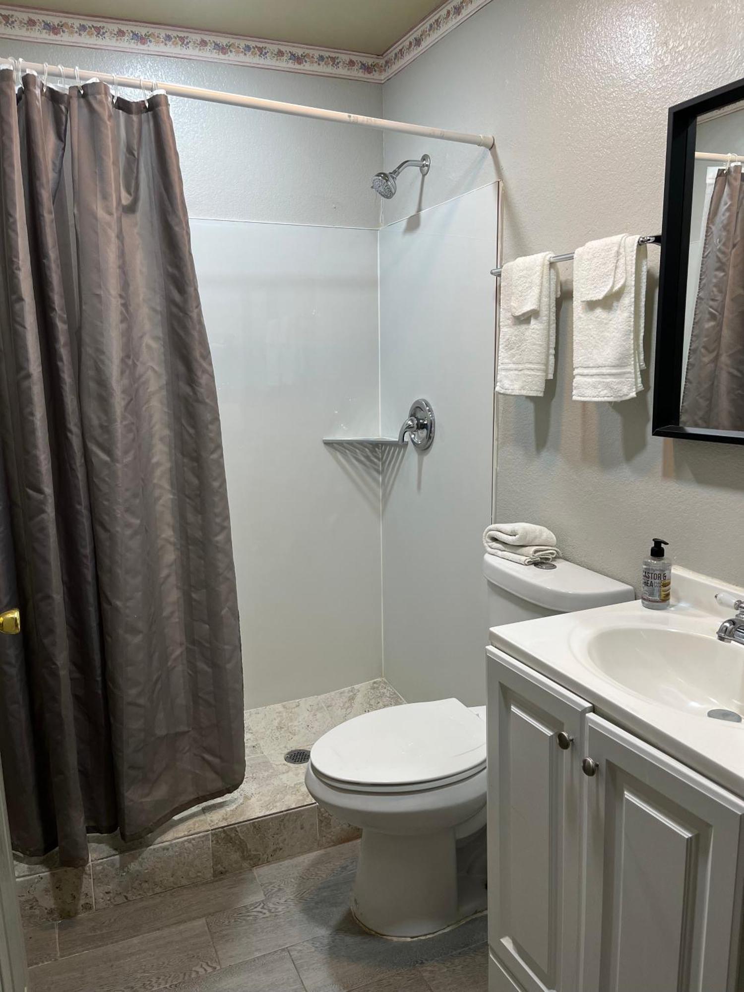 Outpost Motel Dripping Springs Εξωτερικό φωτογραφία