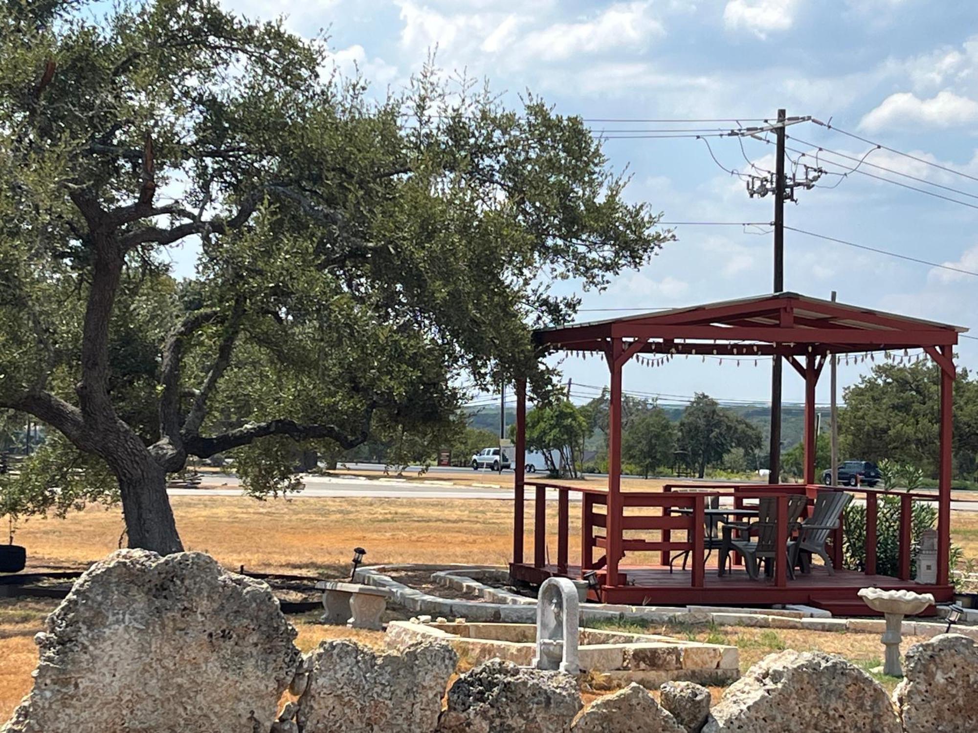 Outpost Motel Dripping Springs Εξωτερικό φωτογραφία