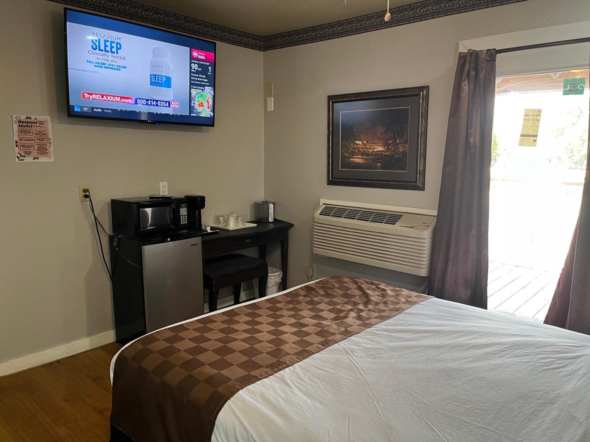Outpost Motel Dripping Springs Εξωτερικό φωτογραφία