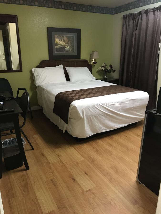 Outpost Motel Dripping Springs Εξωτερικό φωτογραφία